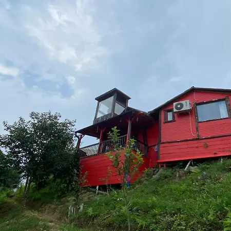 Jakuzili Hobbit House, Essiz Gol Manzarali Horská chata Sapanca