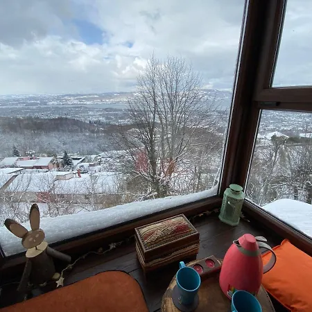 Jakuzili Hobbit House, Essiz Gol Manzarali Horská chata *